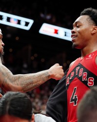 开云-中规中矩！英格拉姆&amp;巴恩斯半场合计16中6拿到19分